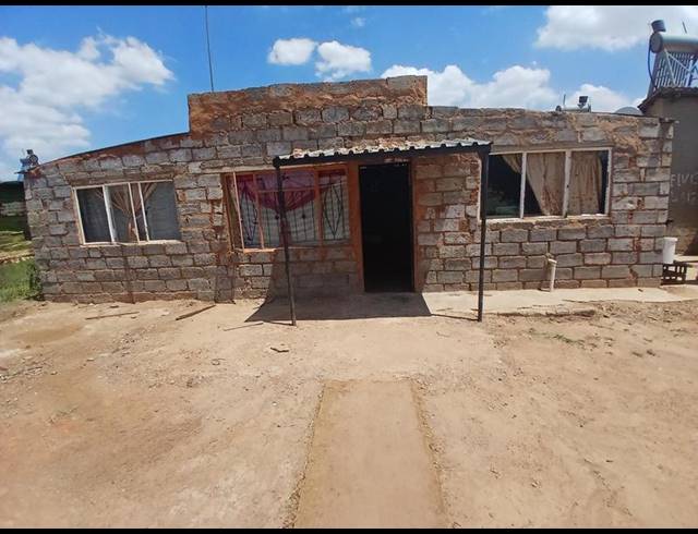 2 BEDROOM HOUSE FOR SALE IN LANGAVILLE EXT 4